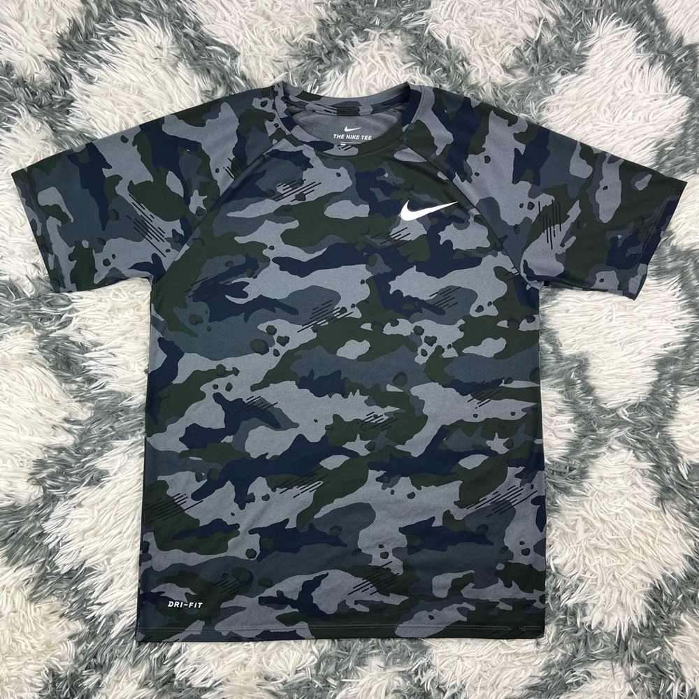 Nike Men’s Dri-FIT Camo Short Sleeve T-Shirt - Green/Gray/Black